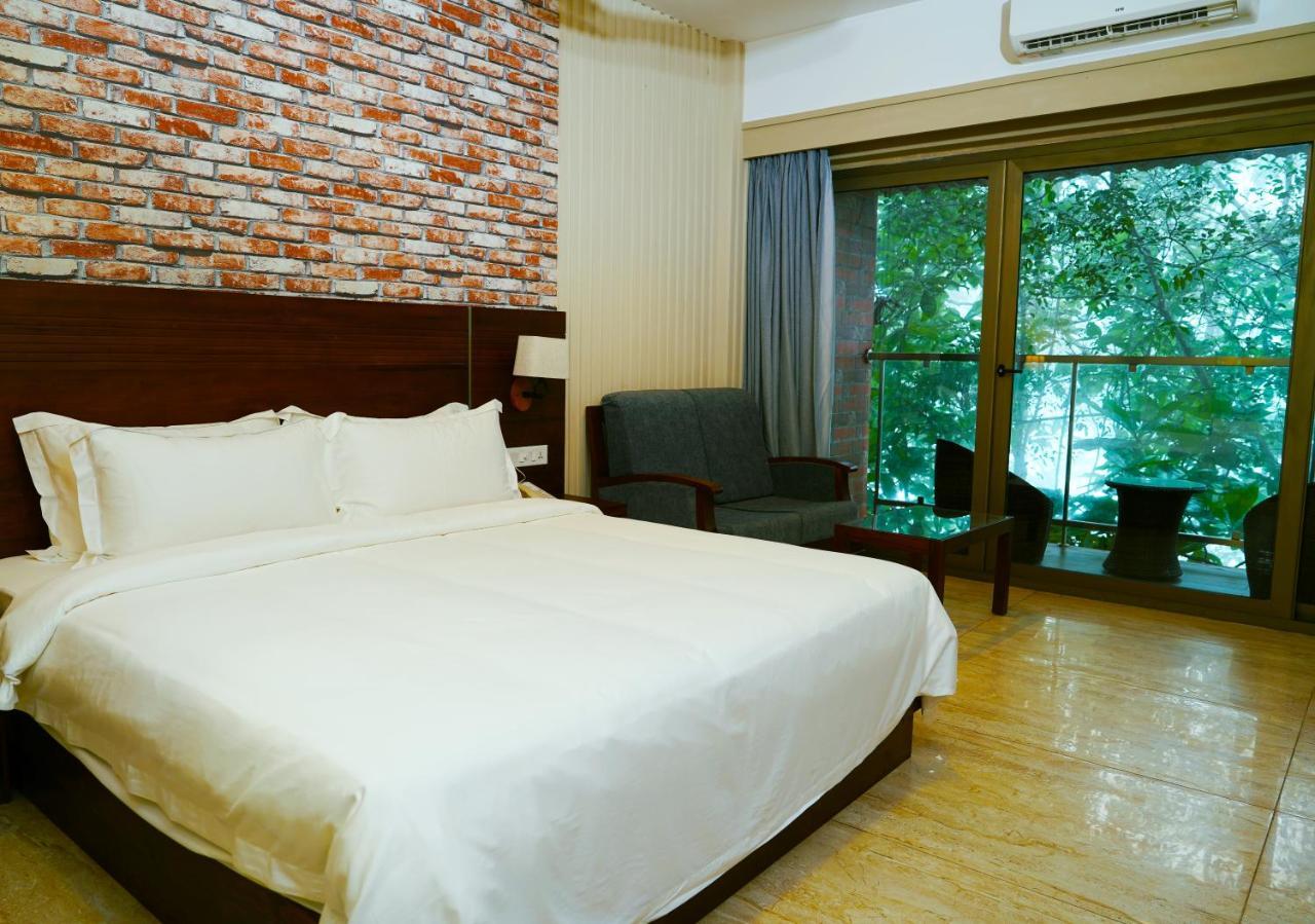 מונאר Elephant Passage מראה חיצוני תמונה A room at the hotel